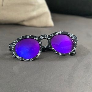 DIFF DIME SUNGLASSES || SOLD OUT & HARD TO FIND